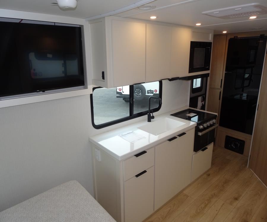 Thrive/18FBS/2026 image-8