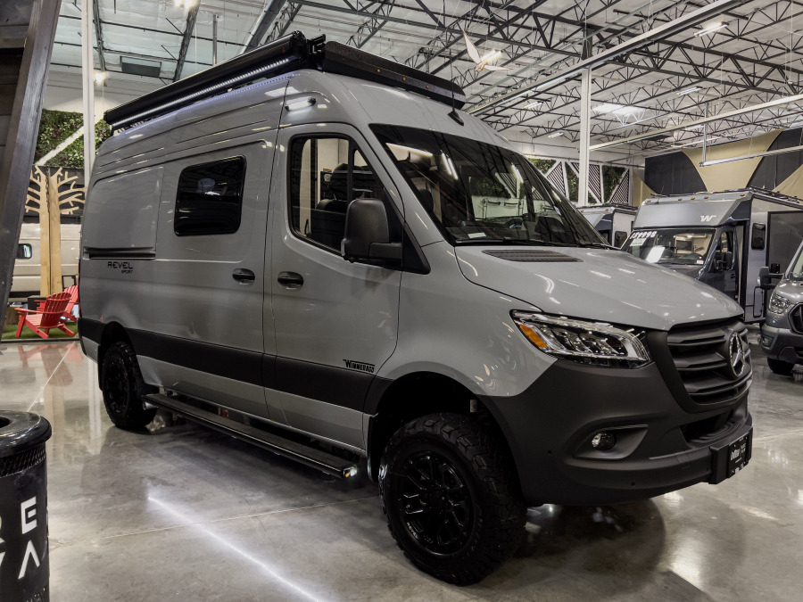 2027 Winnebago Revel Sport 44N for Sale in W. Sacramento, CA