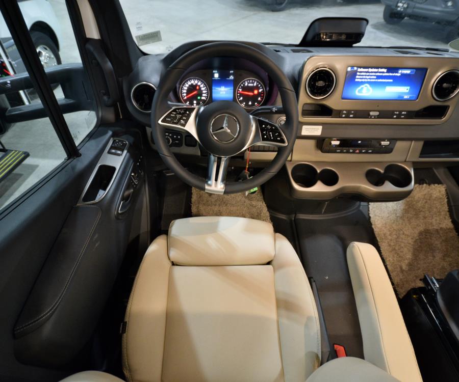 View 24R/24R/2026 image-1