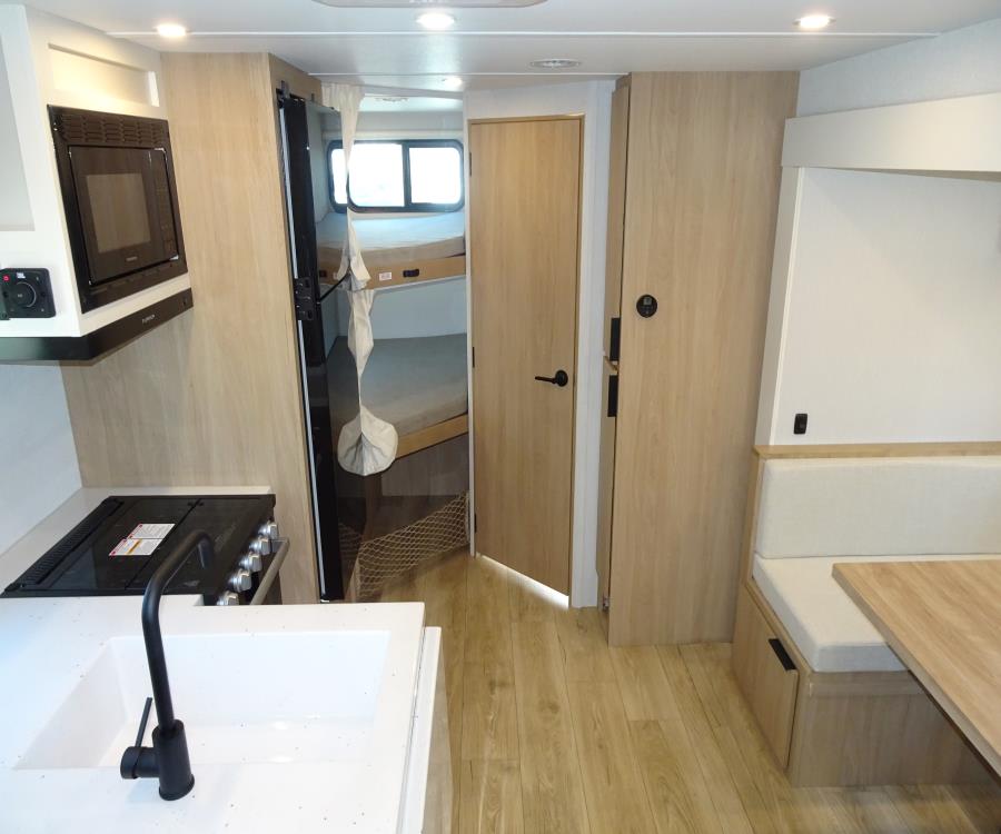 Thrive/22MBH/2026 image-3