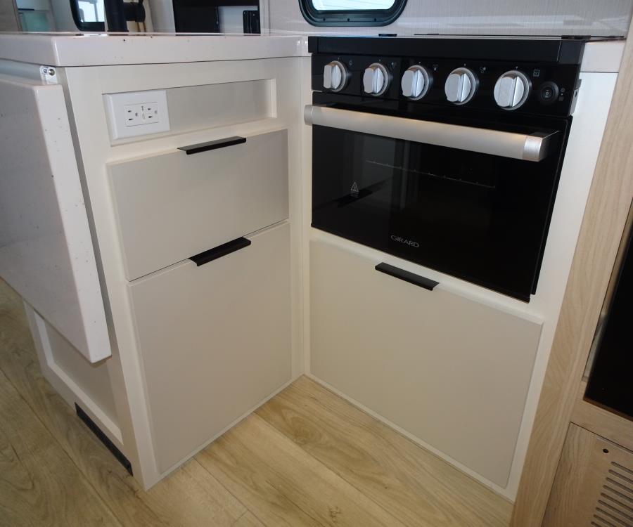 Thrive/22MBH/2026 image-9