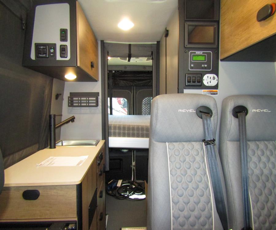 Revel/44E/2026 image-5