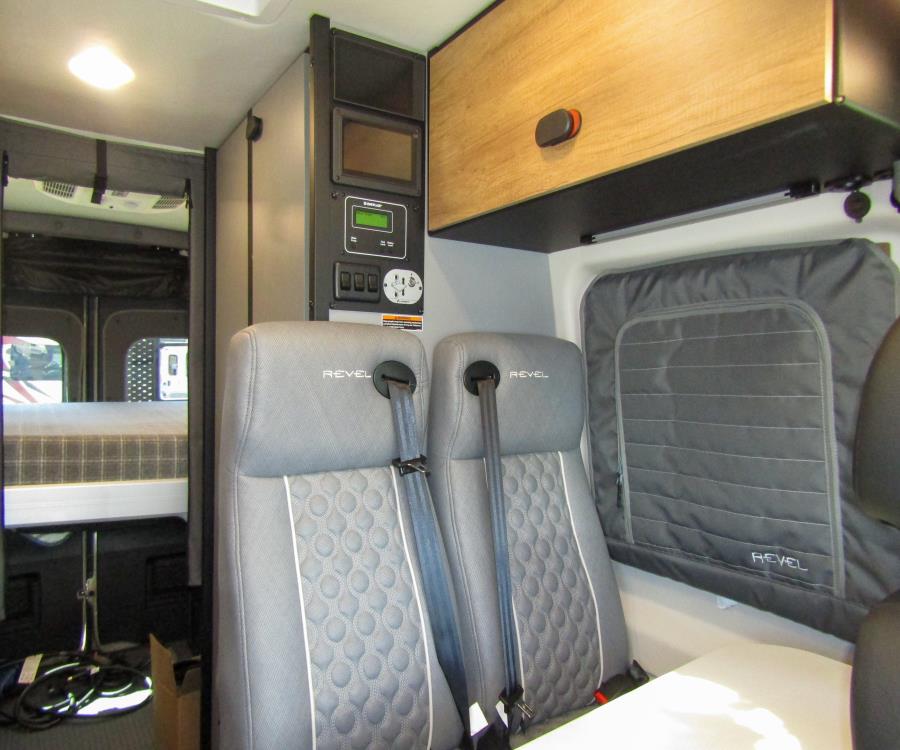 Revel/44E/2026 image-6