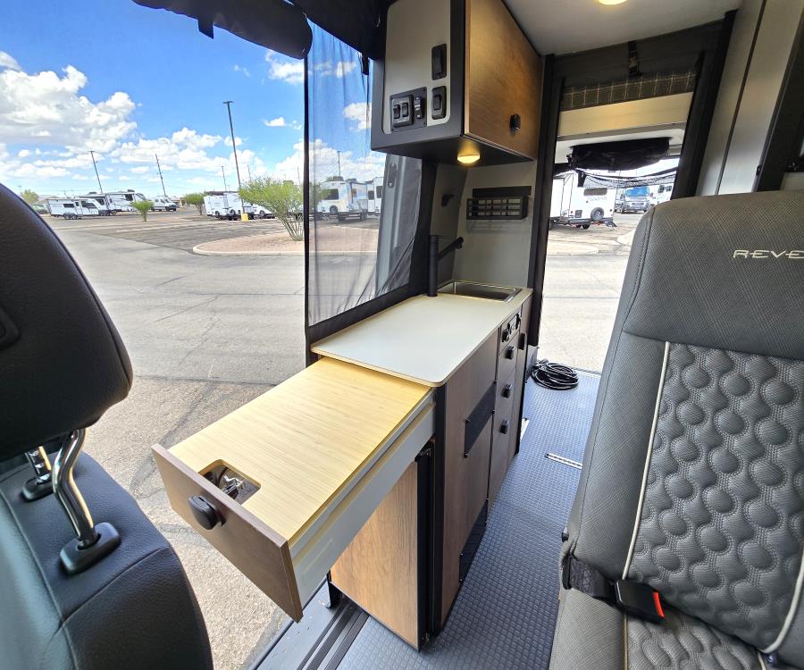 Revel/44E/2026 image-7