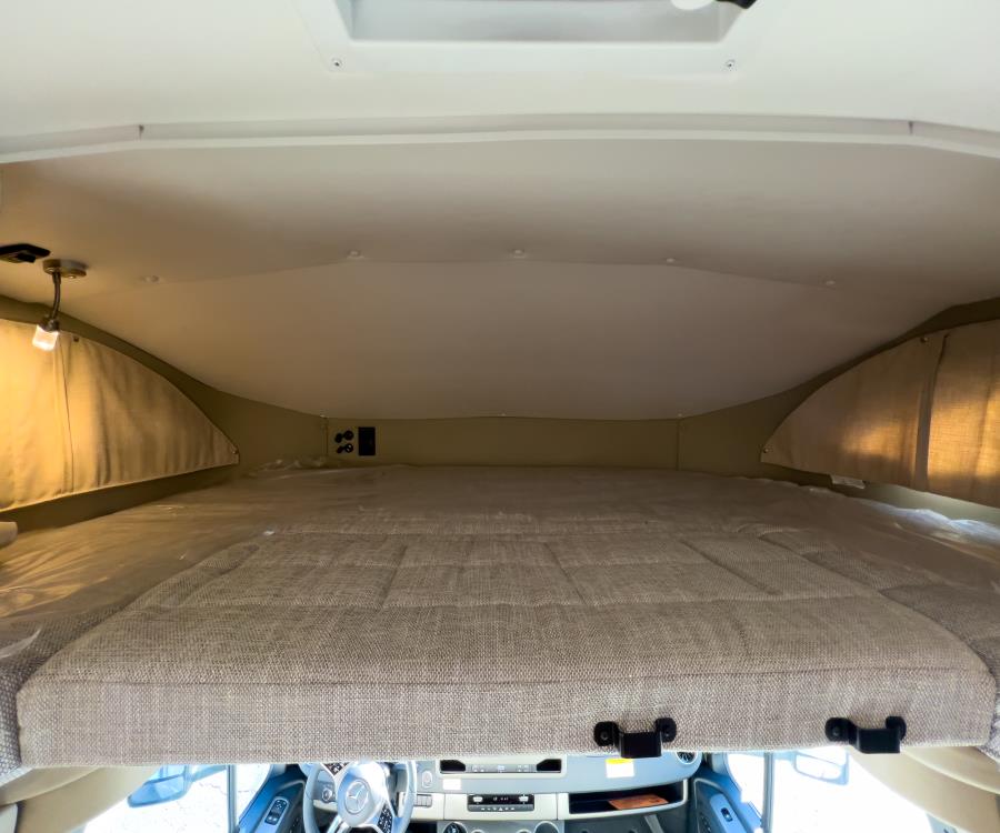 View/24D/2026 image-4