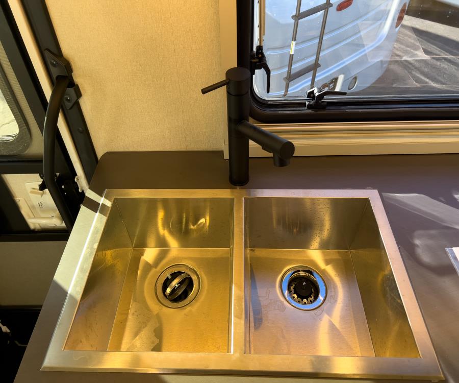 View/24D/2026 image-11