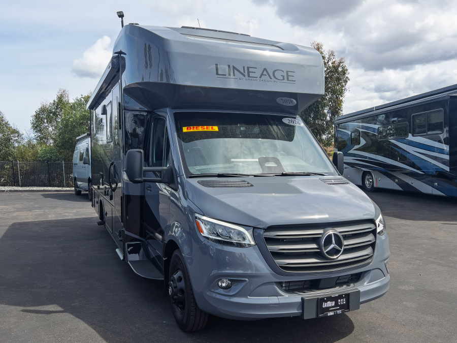 2026 Grand Design Lineage Series M 25FW for Sale in San Diego, CA