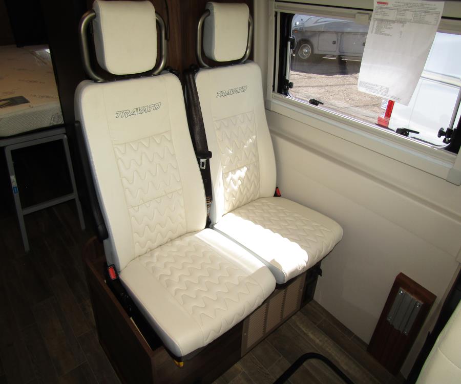 2025 Travato/59G/2025 image-10