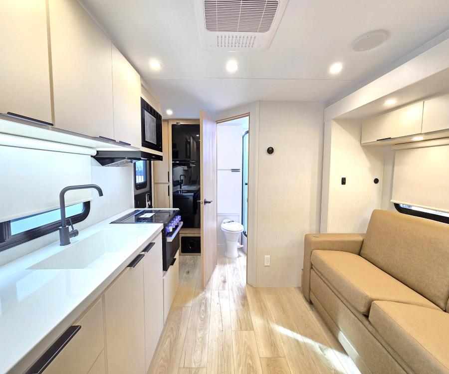 Thrive/18FBS/2026 image-2