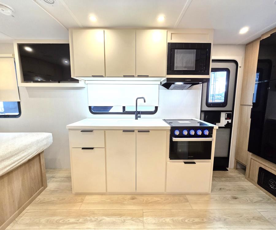 Thrive/18FBS/2026 image-4