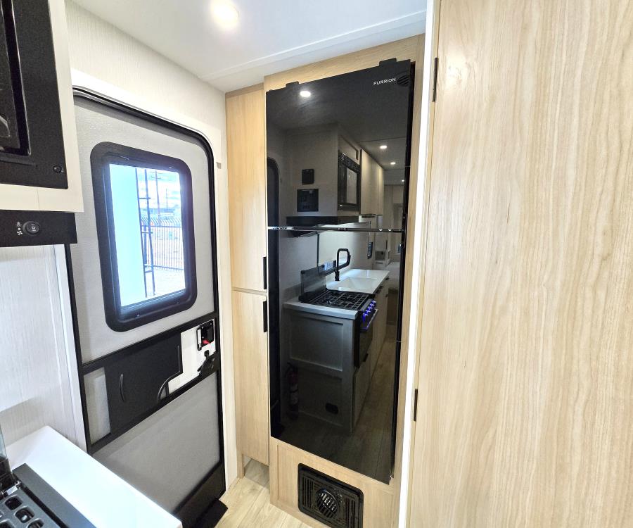 Thrive/18FBS/2026 image-8