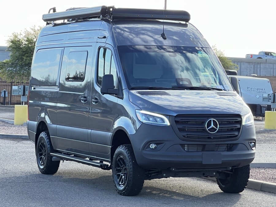 2027 Winnebago Revel Sport 44N for Sale in Tucson, AZ
