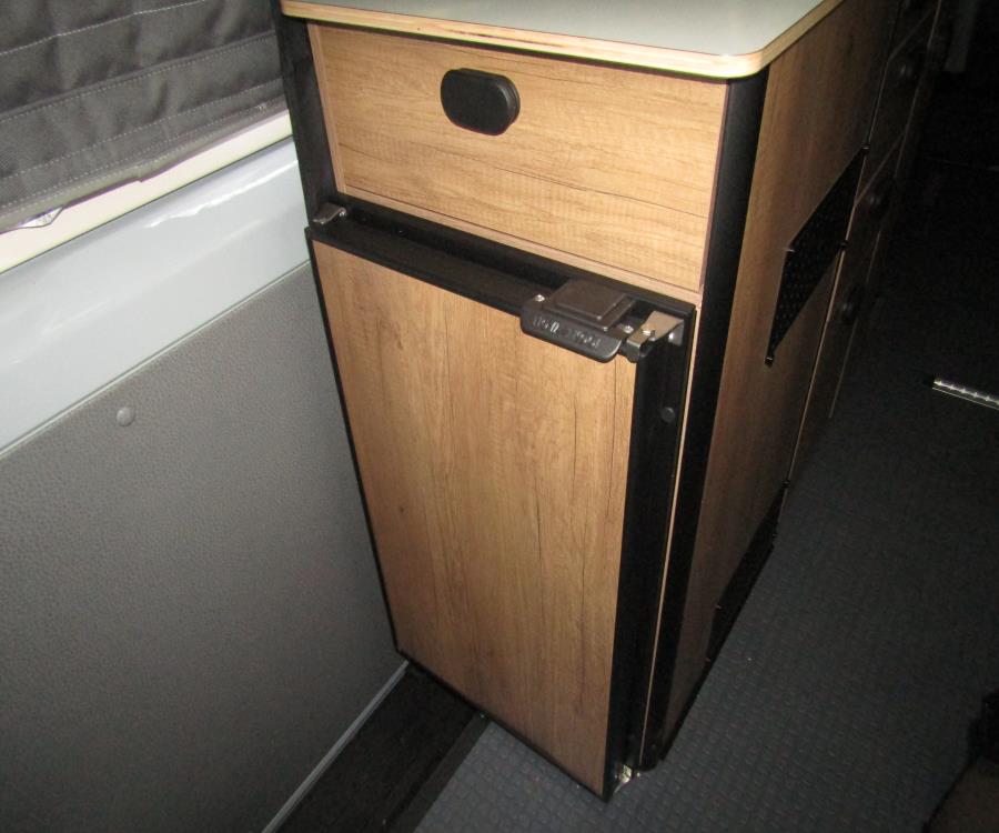 2025 Revel/44E/2025 image-4