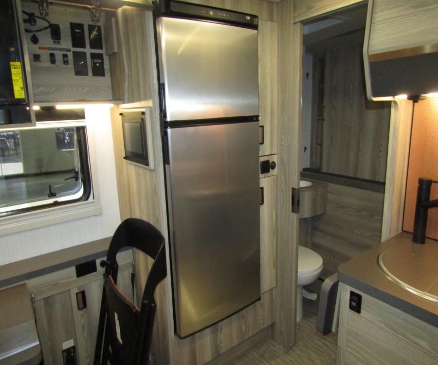 2025 View 24T/24T/2025 image-9